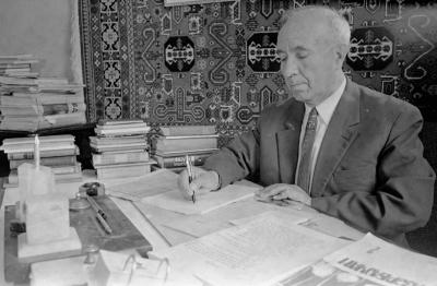 Görkəmli ədib və alim Mir Cəlal Paşayevin mənzil muzeyləri: sənədli materiallar