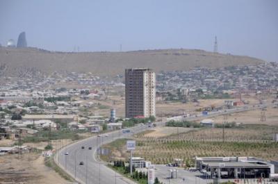 Bakıda jurnalistlər üçün inşa edilmiş binaya ünvan verilib