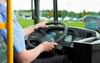 Bakıda avtobus qəzası: 3 yaralı