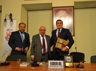 Əjdər Ol İstanbulda Türk Ədəbiyyatı Vəqfinin qonağı olub