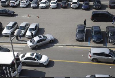 BNA: "Bakıda parklanmalardan yığılan pullar qanunsuzdur"