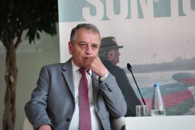60 yaşın özü də bir tituldur
