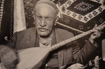 Aşıq Veysəl şeirlərində vətən sevgisi