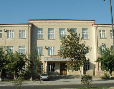 Yataqxanada baş verən yanğın səbəbilə sakinlər üçün müvəqqəti çadırlar quraşdırıldı