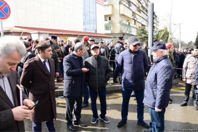 Fövqəladə hallar naziri yanğın baş verən ərazidə