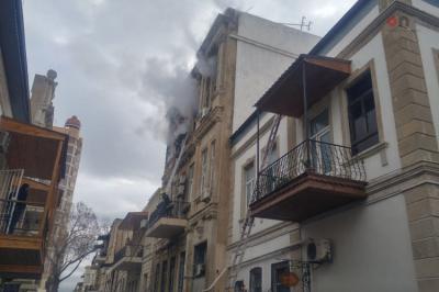 Bakıda Mədəniyyət Nazirliyinə məxsus binada yanğın - Yenilənib