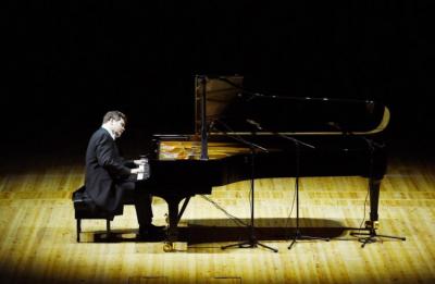 Bakıda məşhur pianoçu Denis Matsuyevin konserti olub
