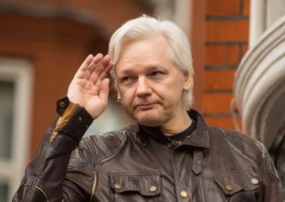 “WikiLeaks”in qurucusu Londonda polis tərəfindən saxlanılıb