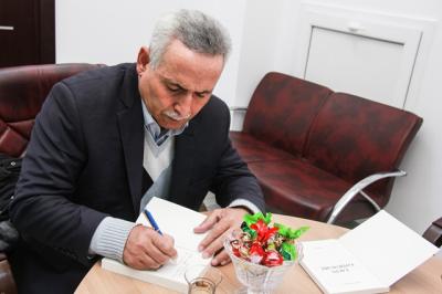 Söz rəngli göyqurşağı...