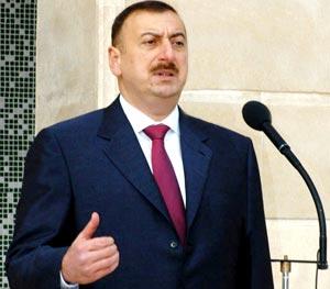 İlham Əliyev: "Bakı-Tiflis-Qars dəmir yolu qitələri birləşdirən layihə olacaq"