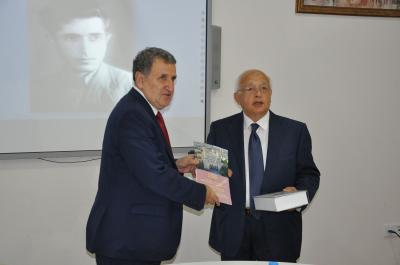 İlyas Əfəndiyevə həsr olunmuş elmi sessiya keçirildi 