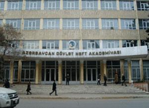 Neft Akademiyasında laboratoriya müdiri öldü
