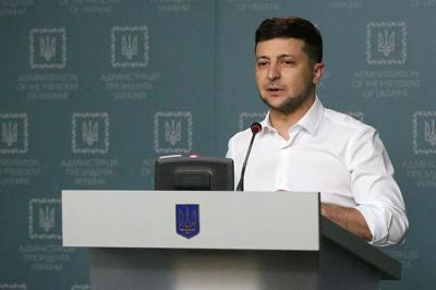 Ukrayna prezidenti 15 vilayət qubernatorunu işdən azad etdi