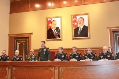 Ramil Usubov kollektivlə vidalaşdı, Vilayət Eyvazov təqdim edildi