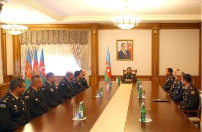 6  hərbçiyə general rütbəsi təqdim olundu