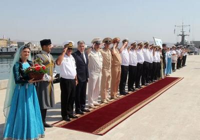 Rusiyanın hərbi gəmiləri Bakıda