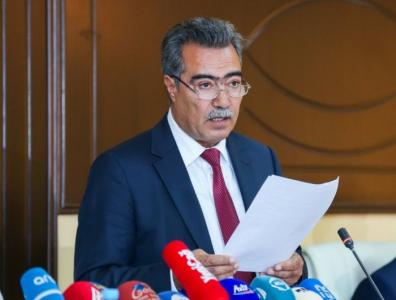 Vüqar Səfərli: “Jurnalistlərə verilən evlər onlardan alına bilməz”