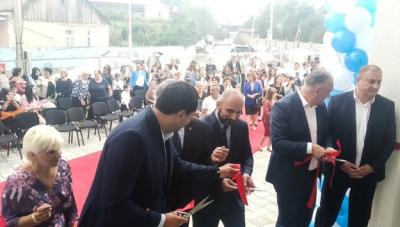 Gürcüstanda azərbaycandilli yeni məktəb binasının açılışı oldu