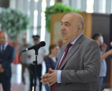 Çingiz Abdullayev Dronqoya heykəl qoyulmasını təklif edir