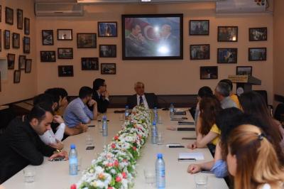 Kamal Abdulla Yaradıcılıq fakültəsinin tələbələrinə mühazirə oxuyub 