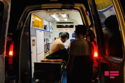 "Binə" ticarət mərkəzində yanğın: 3 nəfər xəsarət aldı - Yenilənib