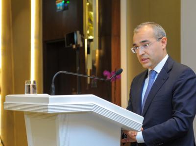 Mikayıl Cabbarov İqtisadiyyat Nazirliyinin kollektivinə təqdim olundu