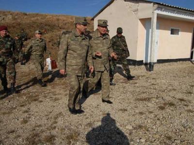 Müdafiə naziri və Baş Qərargah rəisi cəbhədə olublar
