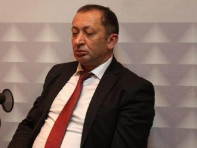Rüşvətə görə həbs edilən keçmiş vəkil azadlığa buraxıldı