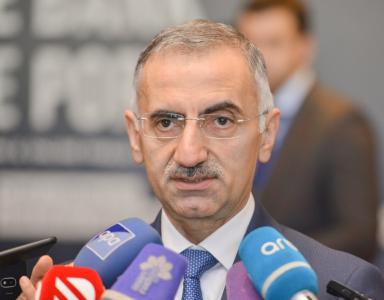 Ölkədə internetin sürətinin aşağı olması barədə iradlara münasibət - Rəsmi