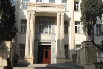 35 nömrəli məktəbdə təhlükəli çatlar yaranıb: məktəb köçürüldü