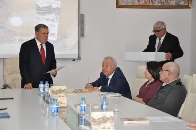 Ədəbiyyat İnstitutunda 
