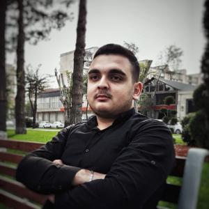 Sevgin poeziyasından gələn addım səsləri