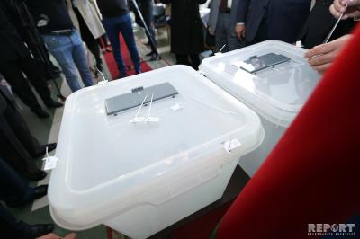 Növbədənkənar parlament seçkilərində iştirak edəcək partiyaların sayı 21-ə çatıb