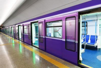 Bakı metrosunda həyəcan siqnalı işə düşüb, qatarlardan biri boşaldılıb