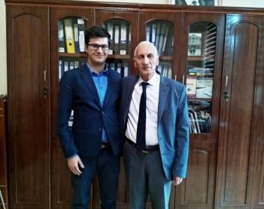 Bizim tanıdığımız müəllim...