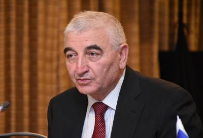 Məzahir Pənahov deputatlığa namizədlərə növbəti dəfə xəbərdarlıq edib