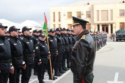 Vilayət Eyvazov Çevik Polis Alayında sıra baxışı keçirib