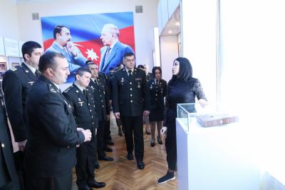 Səfərbərlik Xidmətinin əməkdaşları İstiqlal Muzeyini ziyarət ediblər