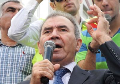 Cəmil Həsənli Milli Şuranın sədri, Rüstəm İbrahimbəyov isə fəxri sədri seçilib