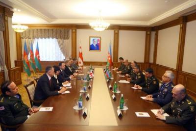 Bakıda Azərbaycan və Gürcüstan Müdafiə nazirlərinin görüşü keçirilib