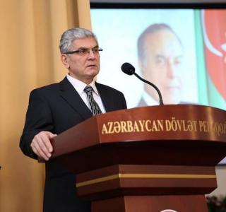  Müəllim müstəsnalığı -  Mübariz Ağalarlı yazır