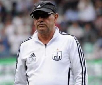 Böyükağa Hacıyev yenidən "Neftçi"nin baş məşqçi oldu