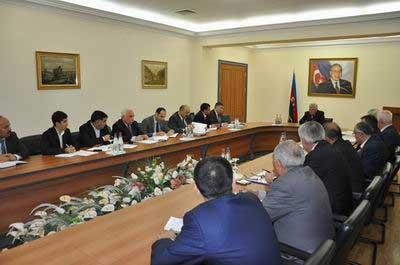 Ziya Məmmədov “Azəryolservis”in fəaliyyətini tənqid etdi