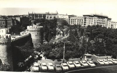 Mənim bu şəhərdə nə işim vardı?!..- şeir