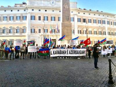 İtaliya parlamentinin önündə Azərbaycana dəstək aksiyası keçirildi