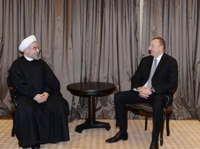 İlham Əliyev Həsən Ruhani ilə görüşüb