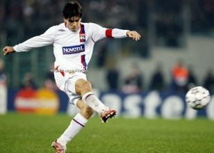 Daha bir ulduz futbolçu karyerasını başa vurur