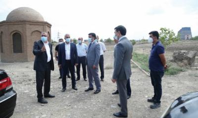 Gəncədəki tarixi abidə onu dövrələyən zibilliklərdən qurtulacaq