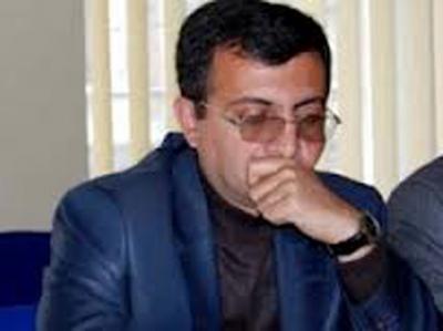 Yadigar Sadıqov İctimai Palatadan istefa verdi