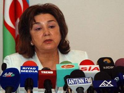 Məleykə Abbaszadə Əli İnsanovun ittihamlarına cavab verib